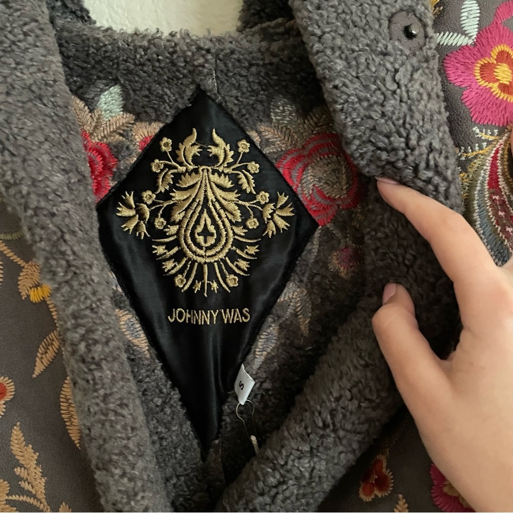 Johnny Was Saturna Faux Suede Coat Embroidered Charcoal Size Small NWT - Picture 6 of 10